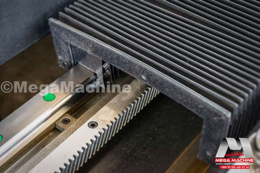 ریل و واگن هایوین - تایلوان دستگاه برش لیزری فلزات