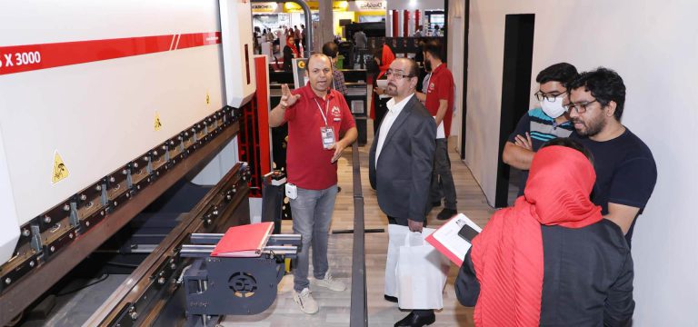 مگاماشین در نمایشگاه صنعت تهران
