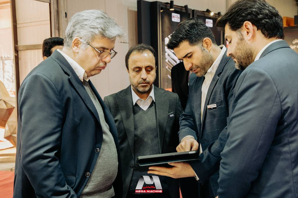 بازدید از غرفه مگاماشین