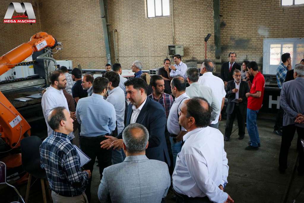 چهارمین رویداد Open House مگاماشین 2 مشاوره رایگان بازدید کنندگان مگاماشین